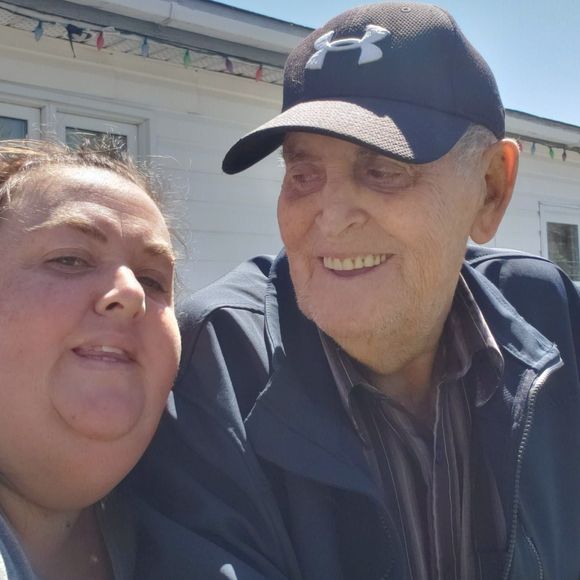 Meet your Posher, Lynette - Picture 1 of 1